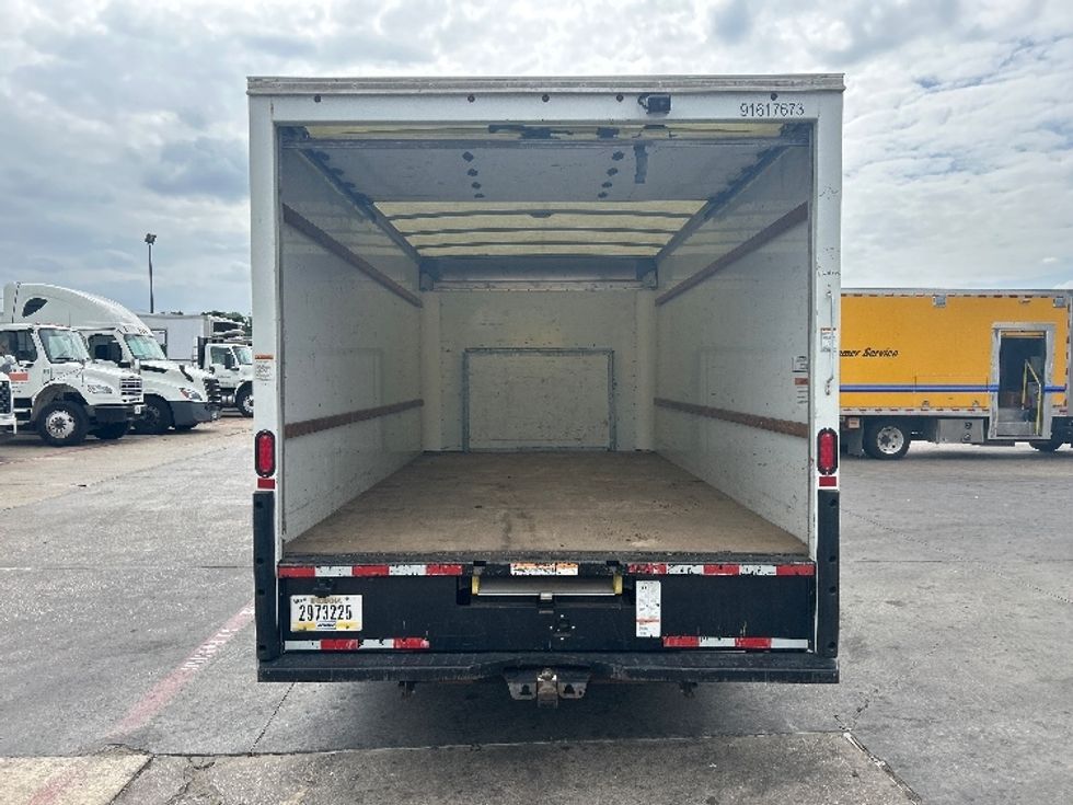 Light Duty Box Truck-Light and Medium Duty Trucks-Ford-2021-E350-San Antonio-TX-104,115\n\t\tmiles-$ 27,500 - Image 8