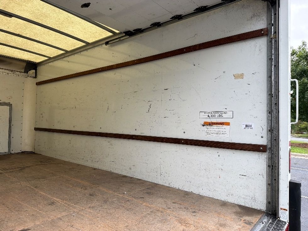 Light Duty Box Truck-Light and Medium Duty Trucks-Ford-2021-E350-San Antonio-TX-105,094\n\t\tmiles-$ 27,000 - Image 11
