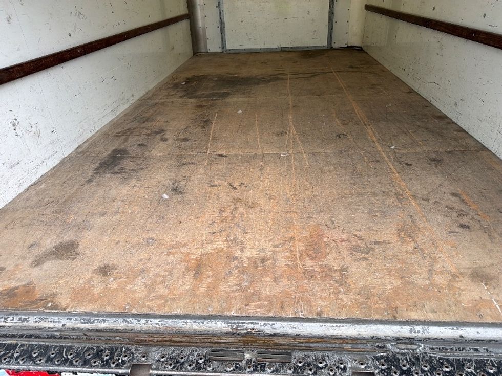 Light Duty Box Truck-Light and Medium Duty Trucks-Ford-2021-E350-San Antonio-TX-105,094\n\t\tmiles-$ 27,000 - Image 9