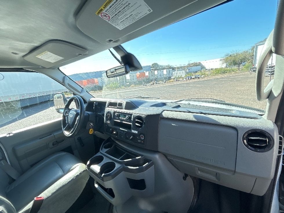 Light Duty Box Truck-Light and Medium Duty Trucks-Ford-2021-E350-San Antonio-TX-105,571\n\t\tmiles-$ 27,750 - Image 21