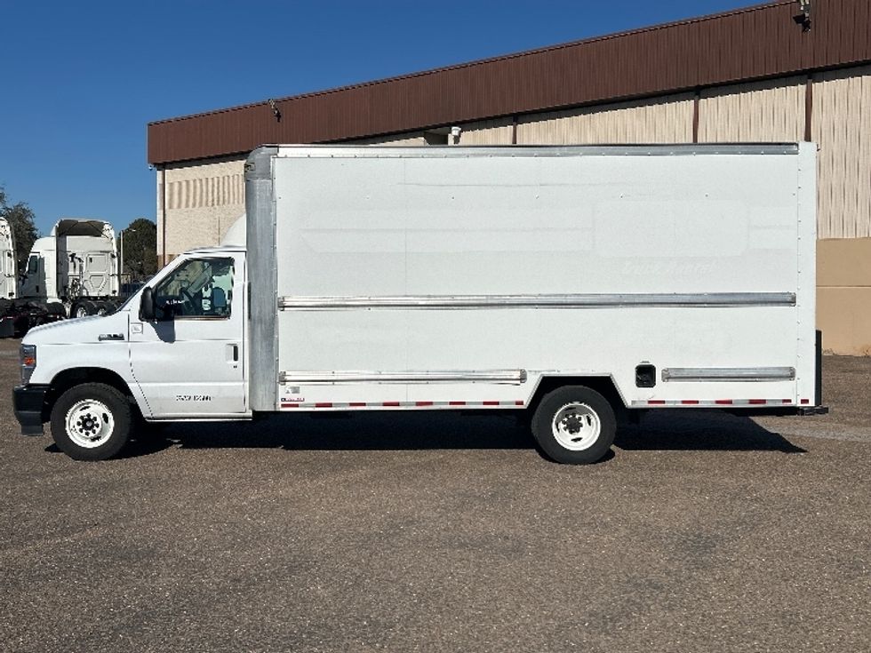 Light Duty Box Truck-Light and Medium Duty Trucks-Ford-2021-E350-San Antonio-TX-105,571\n\t\tmiles-$ 27,750 - Image 4