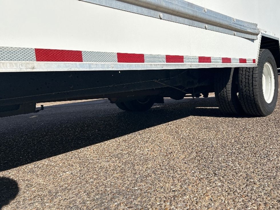 Light Duty Box Truck-Light and Medium Duty Trucks-Ford-2021-E350-San Antonio-TX-105,571\n\t\tmiles-$ 27,750 - Image 5
