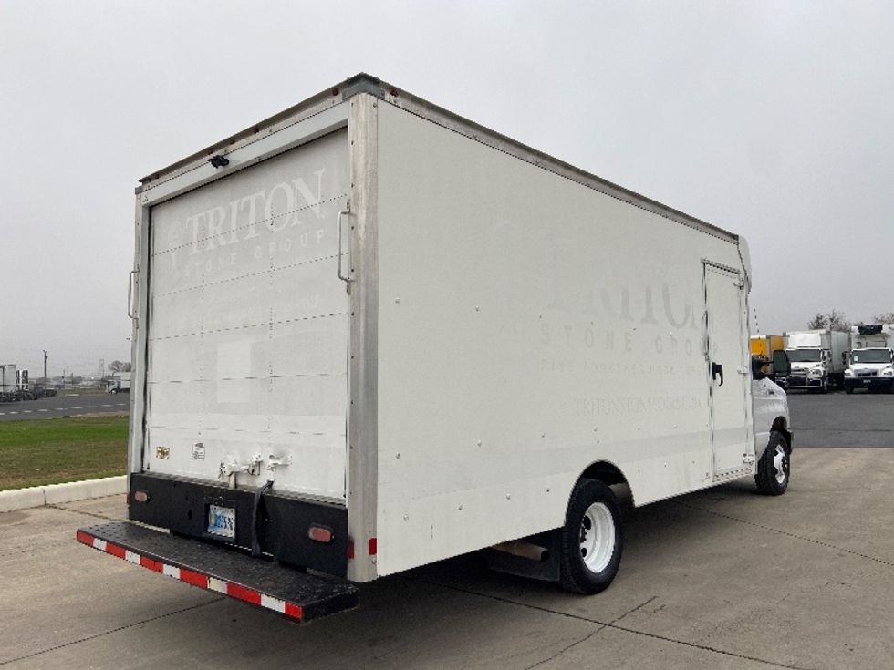 Light Duty Box Truck-Light and Medium Duty Trucks-Ford-2021-E350-San Antonio-TX-132,481\n\t\tmiles-$ 21,750 - Image 11