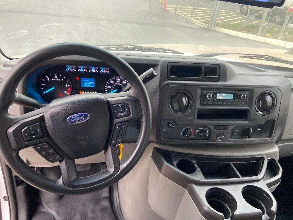 Light Duty Box Truck-Light and Medium Duty Trucks-Ford-2021-E350-San Antonio-TX-132,481\n\t\tmiles-$ 21,750 - Image 16
