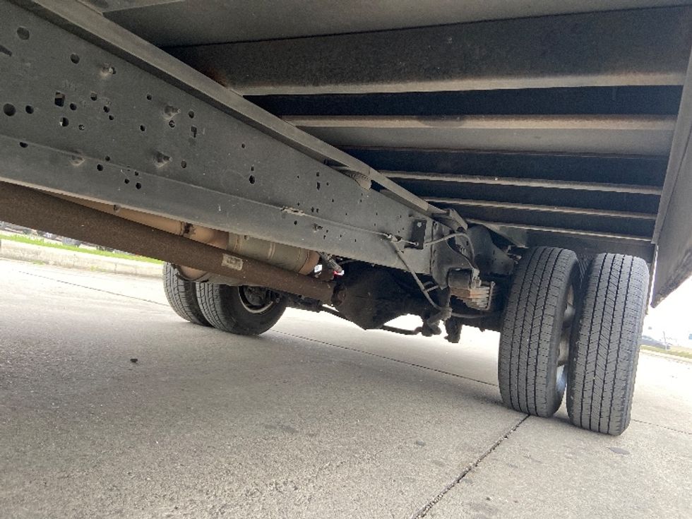 Light Duty Box Truck-Light and Medium Duty Trucks-Ford-2021-E350-San Antonio-TX-132,481\n\t\tmiles-$ 21,750 - Image 5