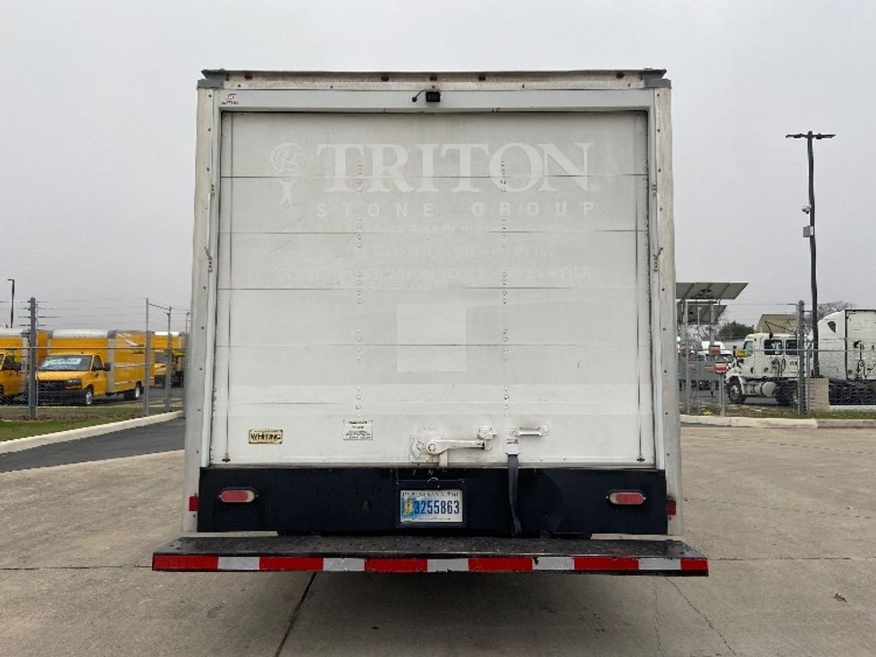 Light Duty Box Truck-Light and Medium Duty Trucks-Ford-2021-E350-San Antonio-TX-132,481\n\t\tmiles-$ 21,750 - Image 7