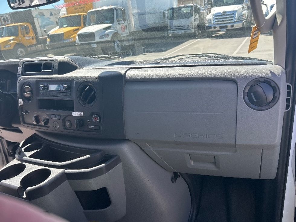 Light Duty Box Truck-Light and Medium Duty Trucks-Ford-2021-E350-Santa Maria-CA-107,683\n\t\tmiles-$ 27,750 - Image 21