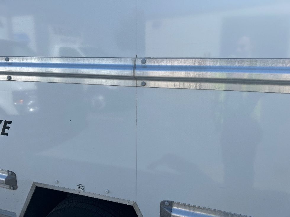 Light Duty Box Truck-Light and Medium Duty Trucks-Ford-2021-E350-Santa Maria-CA-107,683\n\t\tmiles-$ 27,750 - Image 28