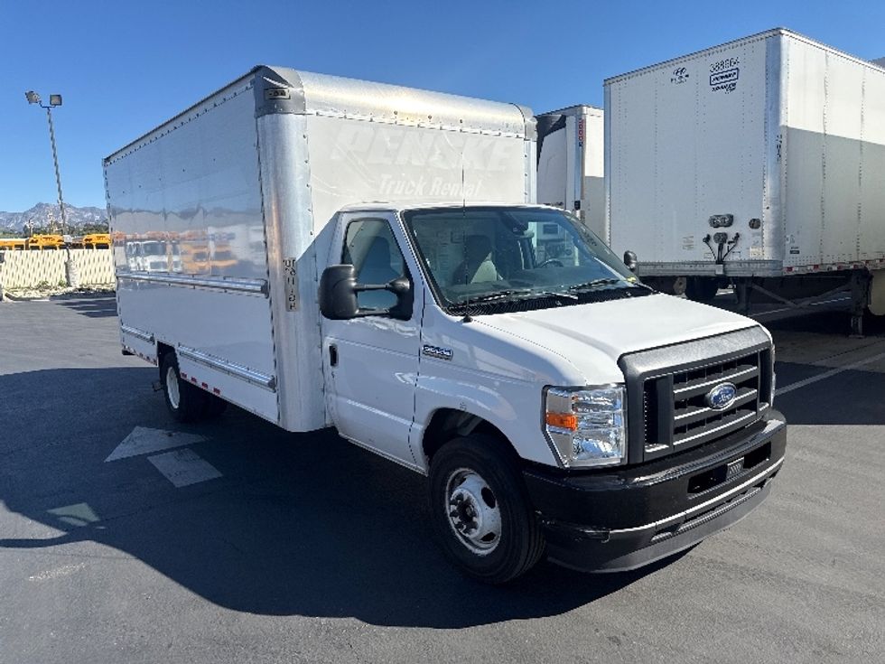 Light Duty Box Truck-Light and Medium Duty Trucks-Ford-2021-E350-Sun Valley-CA-121,582\n\t\tmiles-$ 27,250 - Image 1