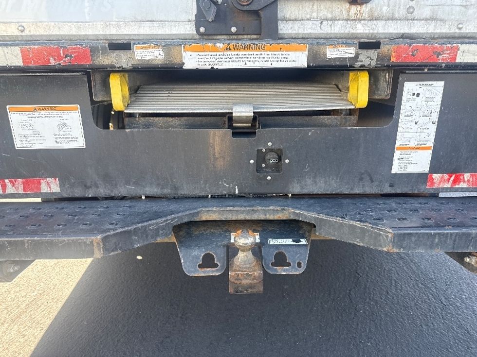 Light Duty Box Truck-Light and Medium Duty Trucks-Ford-2021-E350-Sun Valley-CA-121,582\n\t\tmiles-$ 27,250 - Image 26