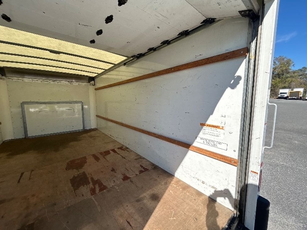 Light Duty Box Truck-Light and Medium Duty Trucks-Ford-2021-E350-Tallahassee-FL-113,222\n\t\tmiles-$ 28,250 - Image 12
