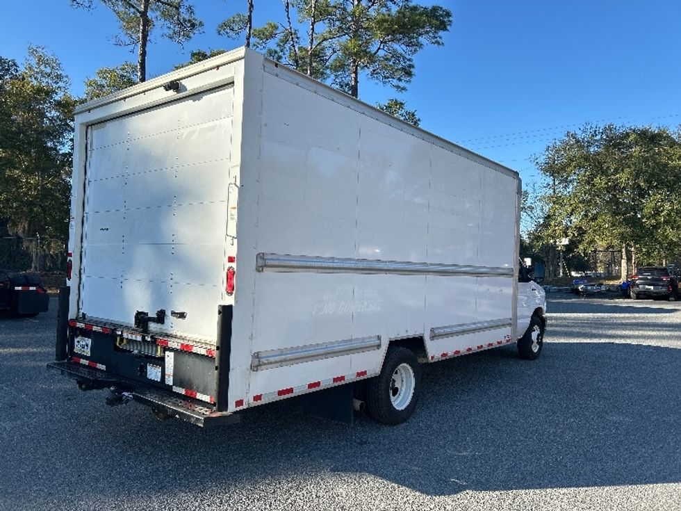 Light Duty Box Truck-Light and Medium Duty Trucks-Ford-2021-E350-Tallahassee-FL-113,222\n\t\tmiles-$ 28,250 - Image 13