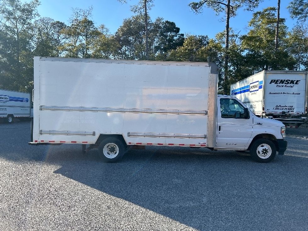Light Duty Box Truck-Light and Medium Duty Trucks-Ford-2021-E350-Tallahassee-FL-113,222\n\t\tmiles-$ 28,250 - Image 15