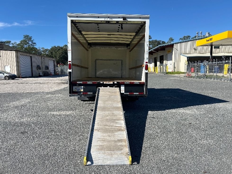 Light Duty Box Truck-Light and Medium Duty Trucks-Ford-2021-E350-Tallahassee-FL-113,222\n\t\tmiles-$ 28,250 - Image 9