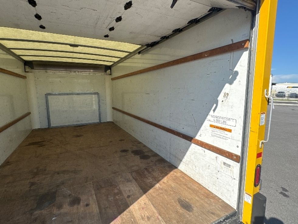 Light Duty Box Truck-Light and Medium Duty Trucks-Ford-2021-E350-Tampa-FL-72,115\n\t\tmiles-$ 28,750 - Image 12