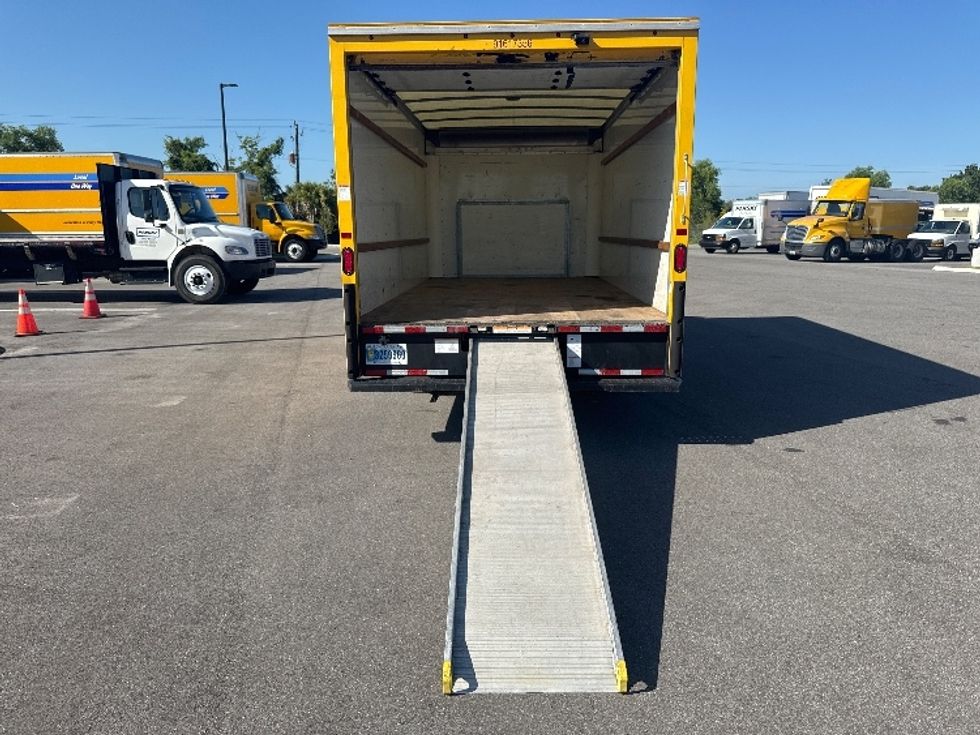 Light Duty Box Truck-Light and Medium Duty Trucks-Ford-2021-E350-Tampa-FL-72,115\n\t\tmiles-$ 28,750 - Image 9