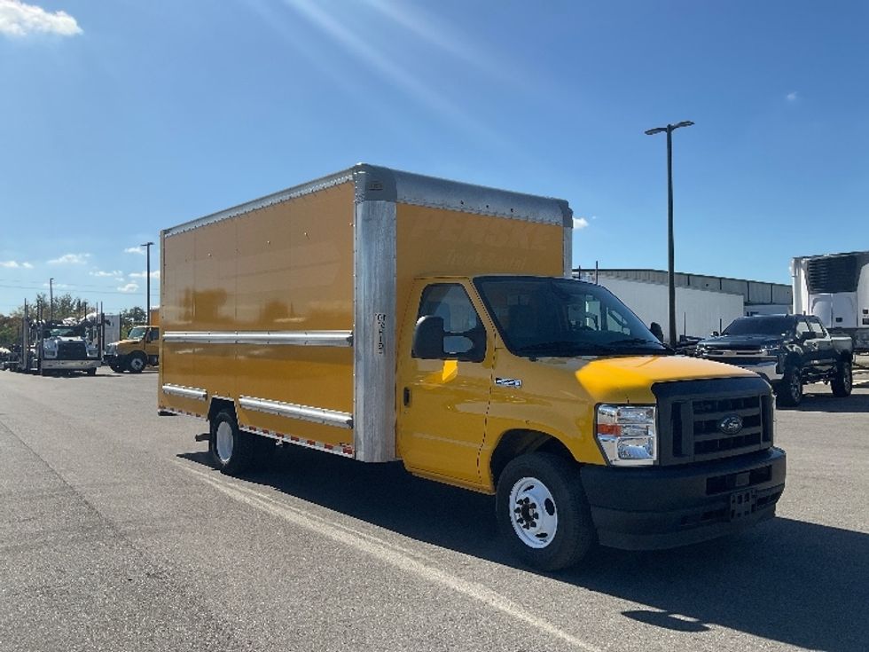 Light Duty Box Truck-Light and Medium Duty Trucks-Ford-2021-E350-Tampa-FL-76,721\n\t\tmiles-$ 30,000 - Image 1
