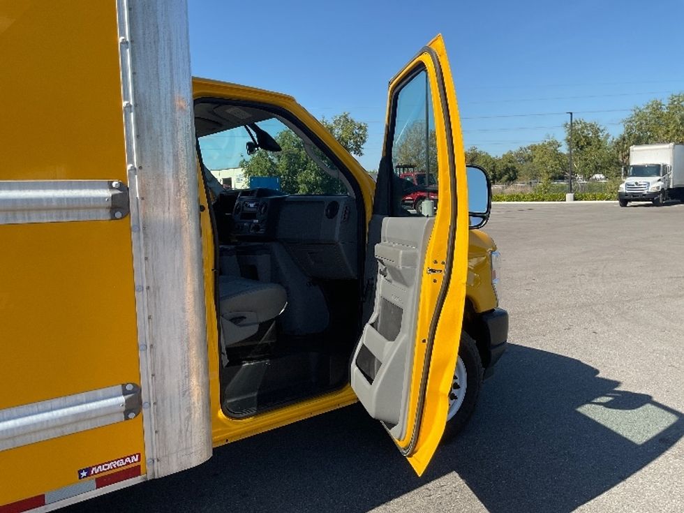 Light Duty Box Truck-Light and Medium Duty Trucks-Ford-2021-E350-Tampa-FL-76,721\n\t\tmiles-$ 30,000 - Image 20