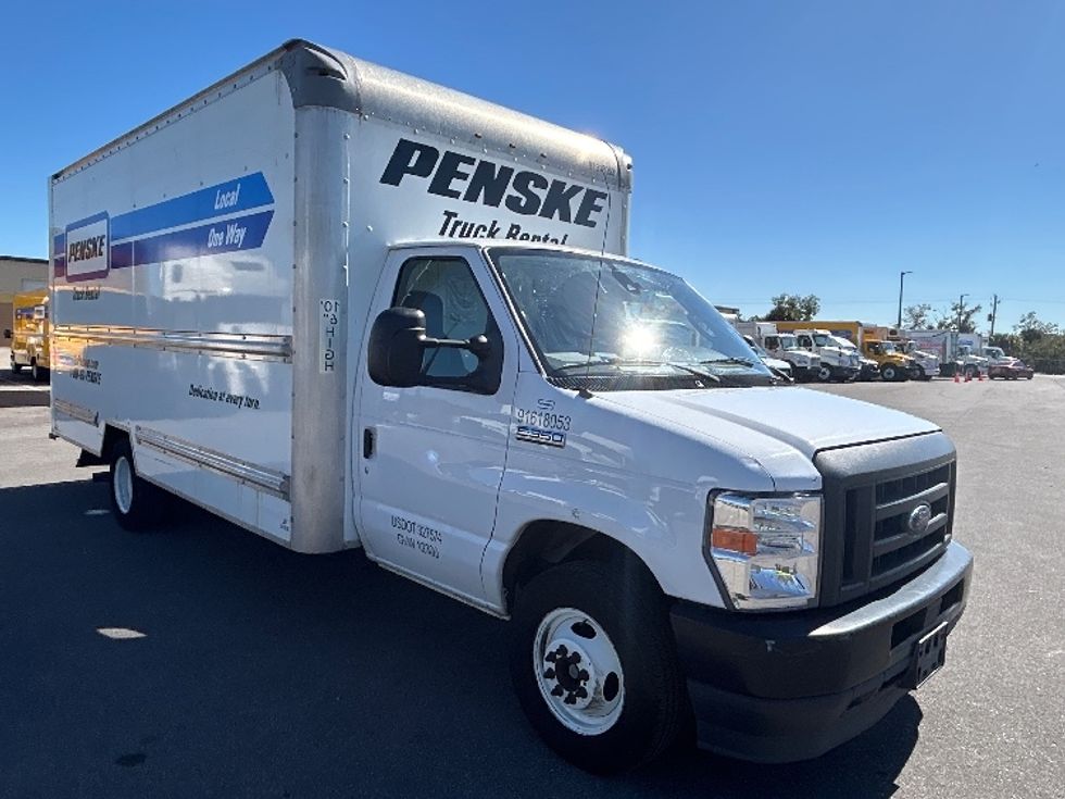 Light Duty Box Truck-Light and Medium Duty Trucks-Ford-2021-E350-Tampa-FL-90,352\n\t\tmiles-$ 31,000 - Image 1