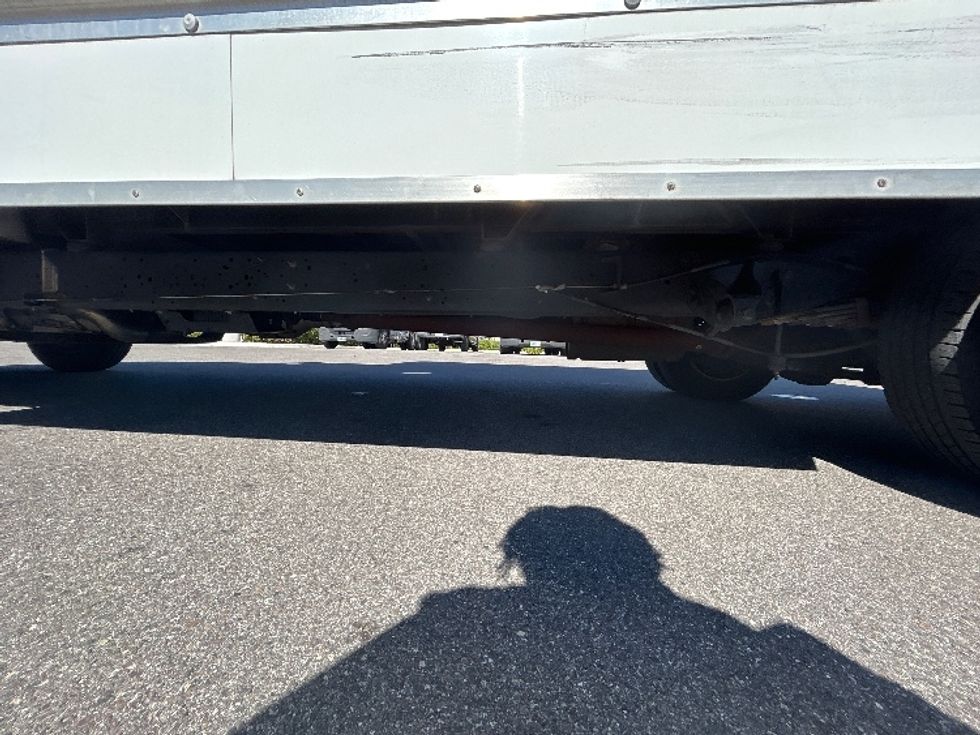 Light Duty Box Truck-Light and Medium Duty Trucks-Ford-2021-E350-Tampa-FL-90,352\n\t\tmiles-$ 31,000 - Image 5