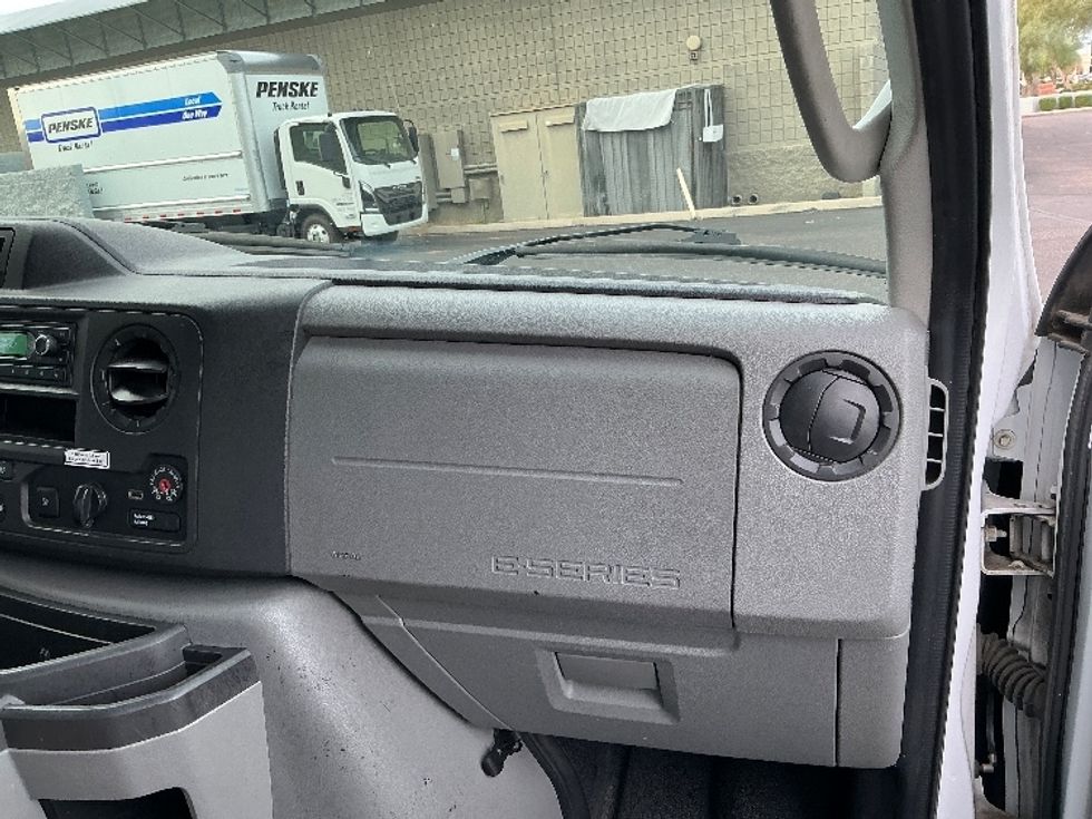Light Duty Box Truck-Light and Medium Duty Trucks-Ford-2021-E350-Tempe-AZ-123,131\n\t\tmiles-$ 27,250 - Image 16