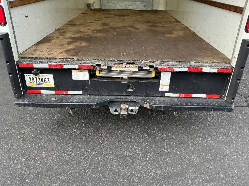 Light Duty Box Truck-Light and Medium Duty Trucks-Ford-2021-E350-Tempe-AZ-123,131\n\t\tmiles-$ 27,250 - Image 7