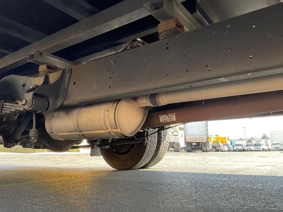 Light Duty Box Truck-Light and Medium Duty Trucks-Ford-2021-E350-Torrance-CA-82,852\n\t\tmiles-$ 31,750 - Image 14