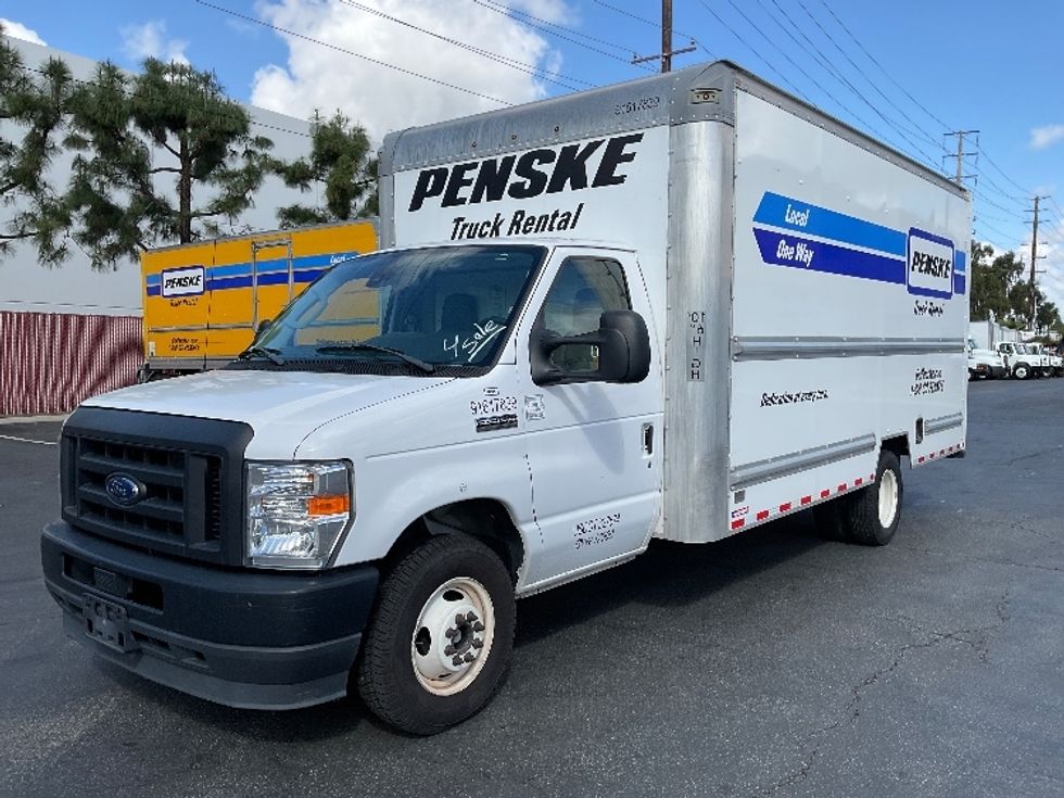 Light Duty Box Truck-Light and Medium Duty Trucks-Ford-2021-E350-Torrance-CA-82,852\n\t\tmiles-$ 31,750 - Image 3