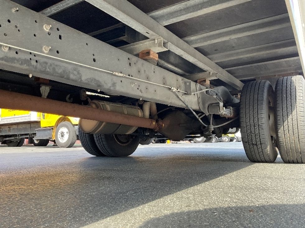 Light Duty Box Truck-Light and Medium Duty Trucks-Ford-2021-E350-Torrance-CA-82,852\n\t\tmiles-$ 31,750 - Image 5