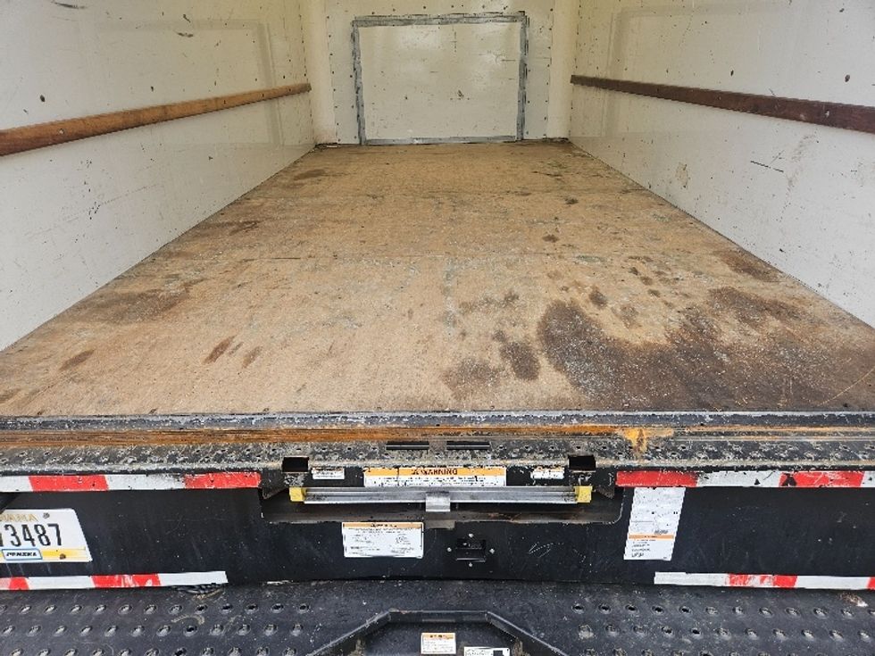 Light Duty Box Truck-Light and Medium Duty Trucks-Ford-2021-E350-Tumwater-WA-82,899\n\t\tmiles-$ 16,500 - Image 10
