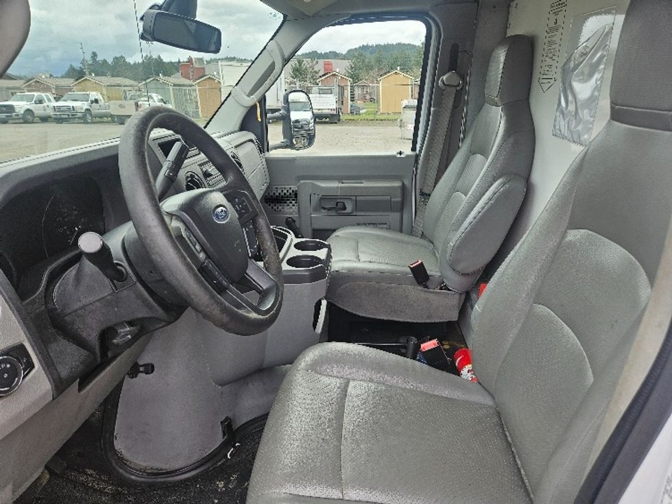 Light Duty Box Truck-Light and Medium Duty Trucks-Ford-2021-E350-Tumwater-WA-82,899\n\t\tmiles-$ 16,500 - Image 19