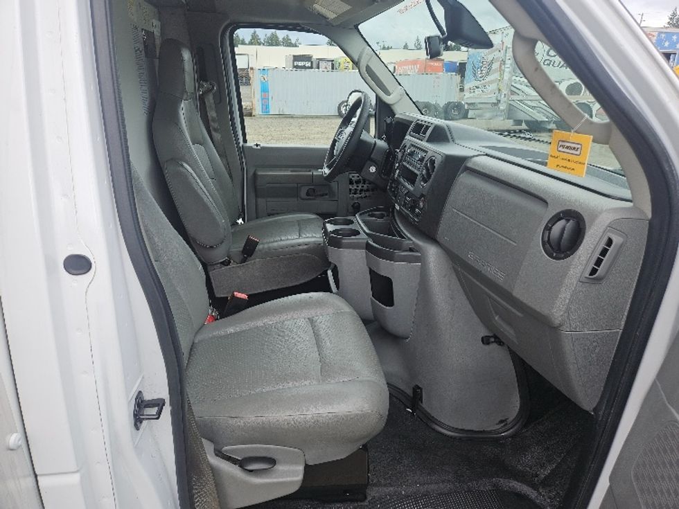 Light Duty Box Truck-Light and Medium Duty Trucks-Ford-2021-E350-Tumwater-WA-82,899\n\t\tmiles-$ 16,500 - Image 22