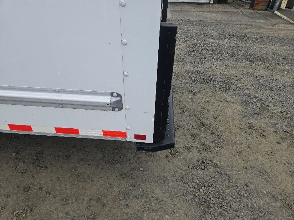 Light Duty Box Truck-Light and Medium Duty Trucks-Ford-2021-E350-Tumwater-WA-82,899\n\t\tmiles-$ 16,500 - Image 25