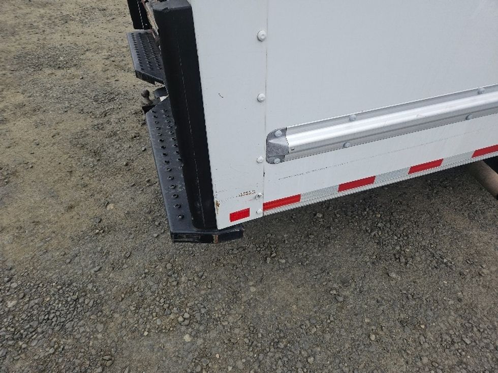 Light Duty Box Truck-Light and Medium Duty Trucks-Ford-2021-E350-Tumwater-WA-82,899\n\t\tmiles-$ 16,500 - Image 27
