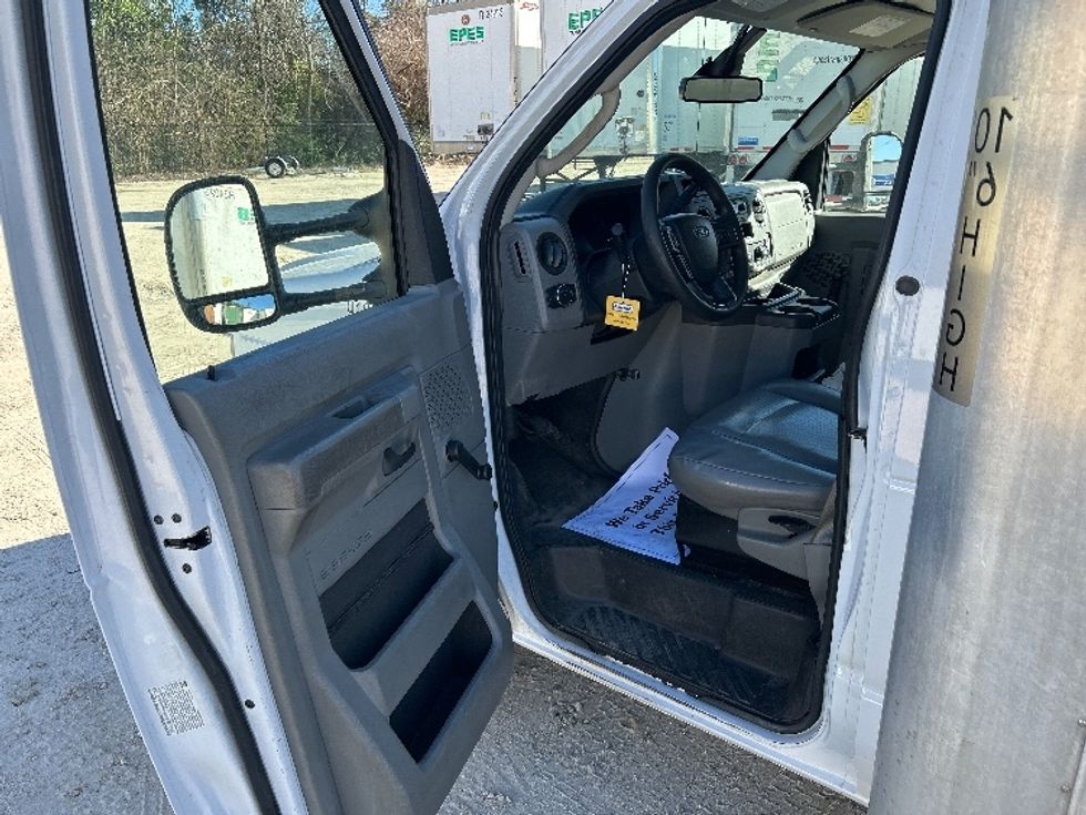 Light Duty Box Truck-Light and Medium Duty Trucks-Ford-2021-E350-Valdosta-GA-96,535\n\t\tmiles-$ 30,250 - Image 16