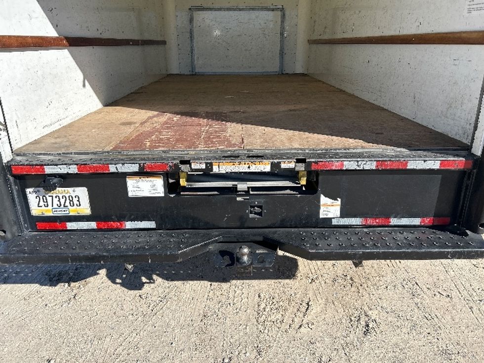 Light Duty Box Truck-Light and Medium Duty Trucks-Ford-2021-E350-Valdosta-GA-96,535\n\t\tmiles-$ 30,250 - Image 9