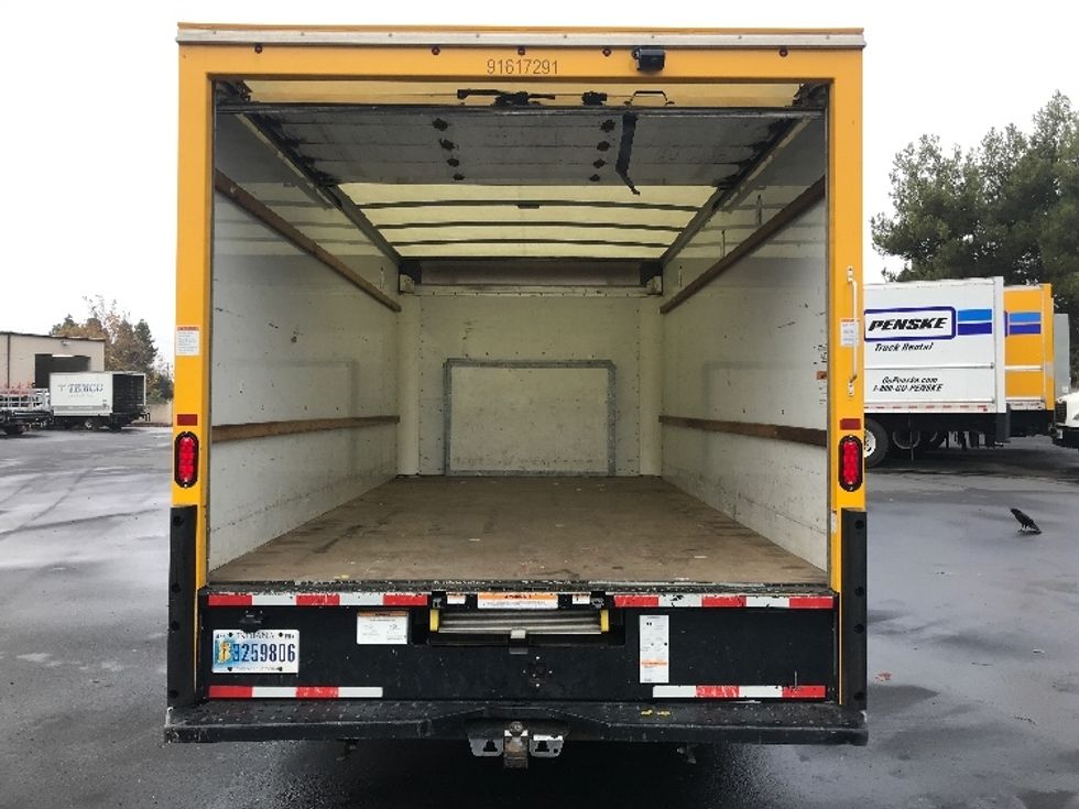 Light Duty Box Truck-Light and Medium Duty Trucks-Ford-2021-E350-West Sacramento-CA-83,267\n\t\tmiles-$ 36,750 - Image 8
