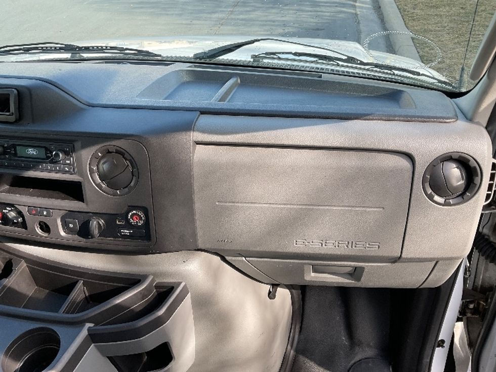 Light Duty Box Truck-Light and Medium Duty Trucks-Ford-2021-E350-West Valley City-UT-117,465\n\t\tmiles-$ 27,000 - Image 20