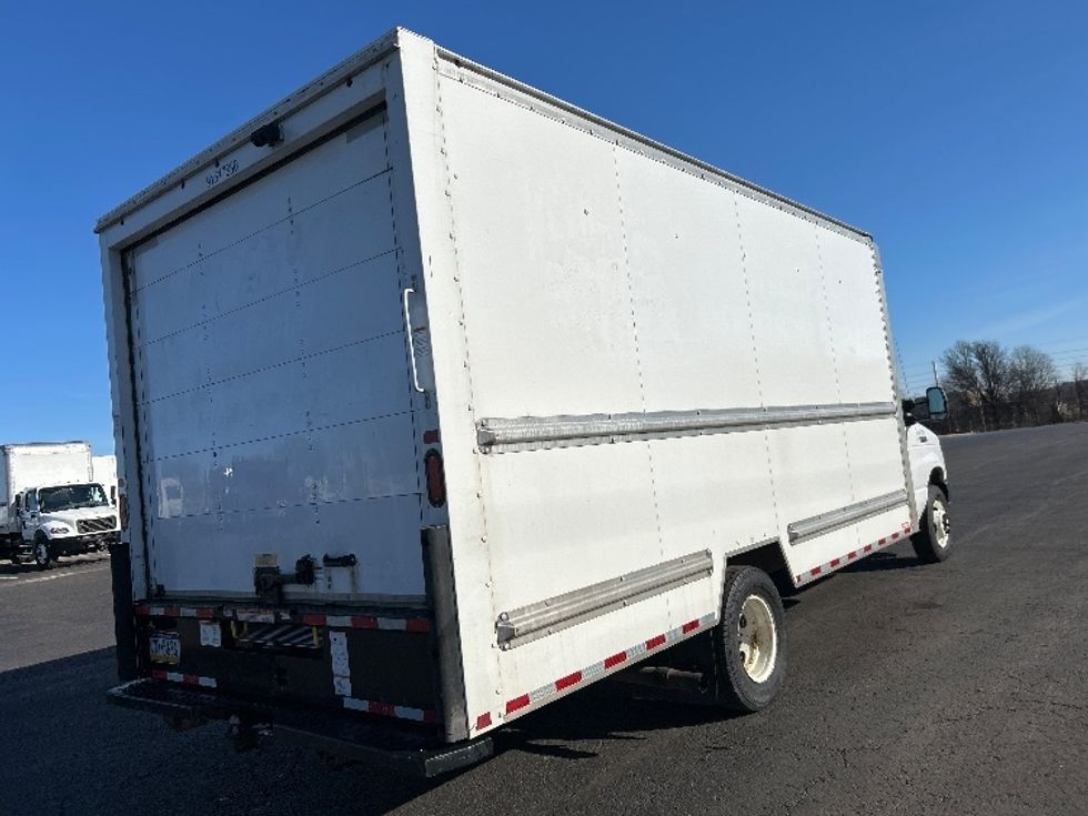 Light Duty Box Truck-Light and Medium Duty Trucks-Ford-2021-E350-White Deer-PA-94,108\n\t\tmiles-$ 28,250 - Image 13