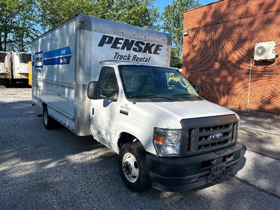 Light Duty Box Truck-Light and Medium Duty Trucks-Ford-2021-E350-Wickliffe-OH-103,287\n\t\tmiles-$ 27,750 - Image 1