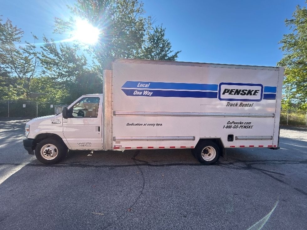 Light Duty Box Truck-Light and Medium Duty Trucks-Ford-2021-E350-Wickliffe-OH-103,287\n\t\tmiles-$ 27,750 - Image 4