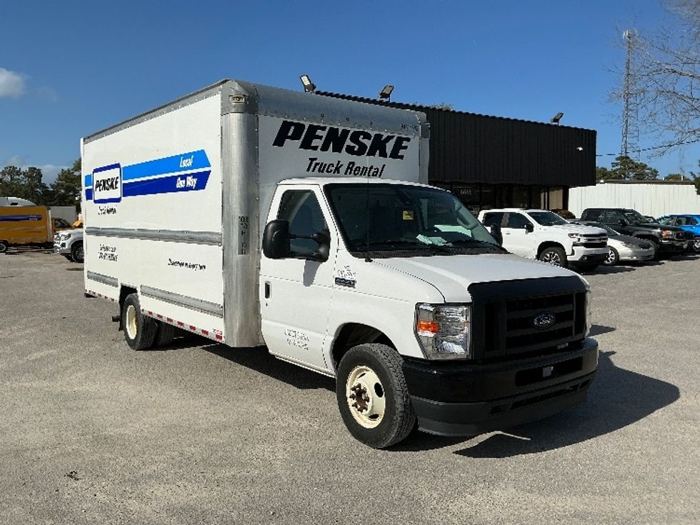 Light Duty Box Truck-Light and Medium Duty Trucks-Ford-2021-E350-Wilmington-NC-107,525\n\t\tmiles-$ 28,750 - Image 1