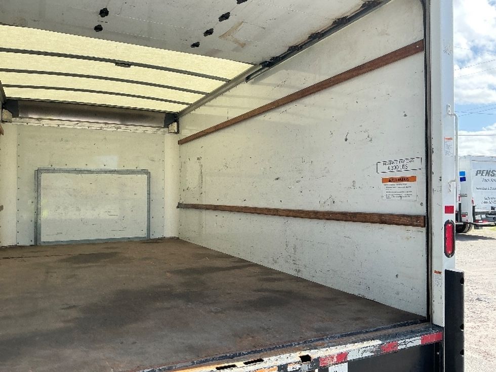 Light Duty Box Truck-Light and Medium Duty Trucks-Ford-2021-E350-Wilmington-NC-107,525\n\t\tmiles-$ 28,750 - Image 12