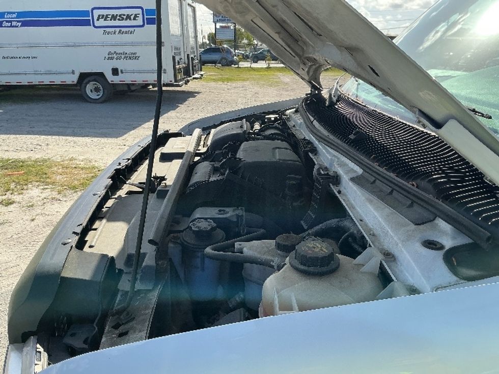 Light Duty Box Truck-Light and Medium Duty Trucks-Ford-2021-E350-Wilmington-NC-107,525\n\t\tmiles-$ 28,750 - Image 24