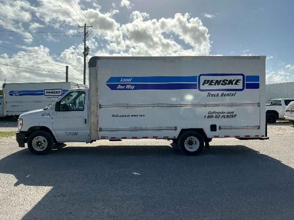 Light Duty Box Truck-Light and Medium Duty Trucks-Ford-2021-E350-Wilmington-NC-107,525\n\t\tmiles-$ 28,750 - Image 4
