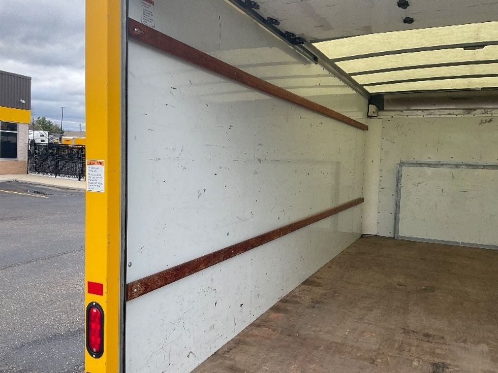 Light Duty Box Truck-Light and Medium Duty Trucks-Ford-2022-E350-Akron-OH-104,990\n\t\tmiles-$ 26,250 - Image 11