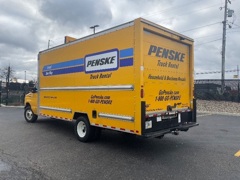 Light Duty Box Truck-Light and Medium Duty Trucks-Ford-2022-E350-Akron-OH-104,990\n\t\tmiles-$ 26,250 - Image 6