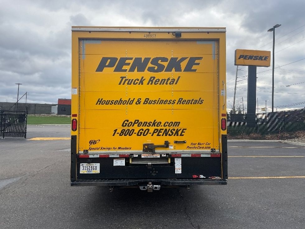 Light Duty Box Truck-Light and Medium Duty Trucks-Ford-2022-E350-Akron-OH-104,990\n\t\tmiles-$ 26,250 - Image 7