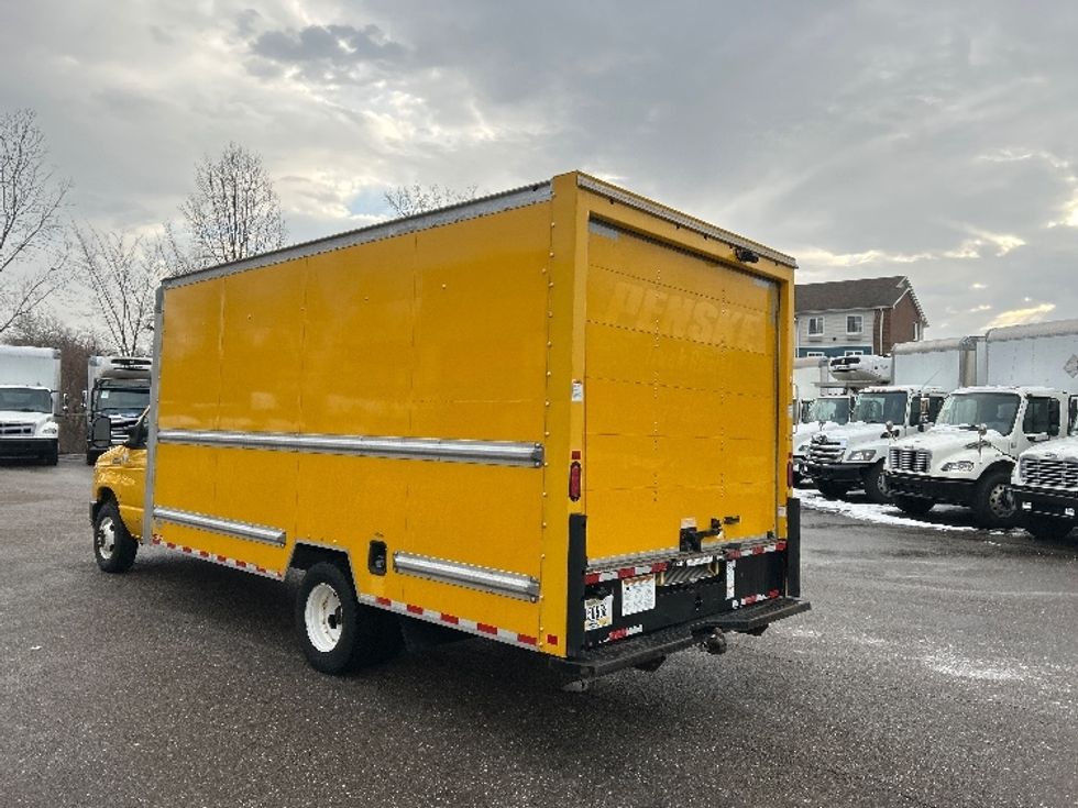 Light Duty Box Truck-Light and Medium Duty Trucks-Ford-2022-E350-Akron-OH-86,822\n\t\tmiles-$ 30,000 - Image 6