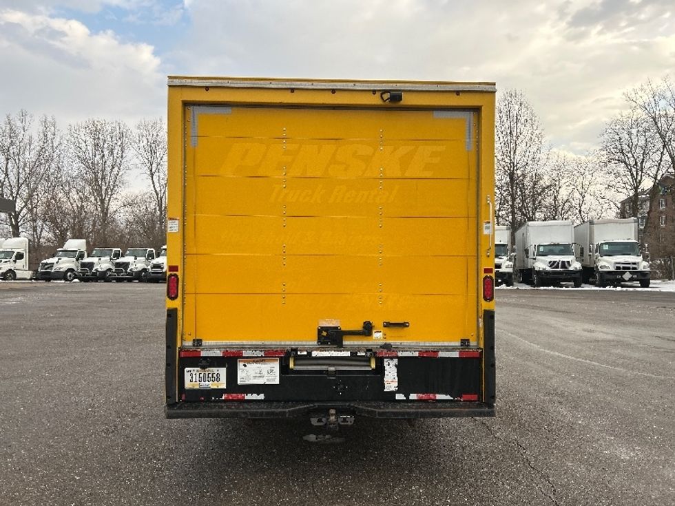 Light Duty Box Truck-Light and Medium Duty Trucks-Ford-2022-E350-Akron-OH-86,822\n\t\tmiles-$ 30,000 - Image 7